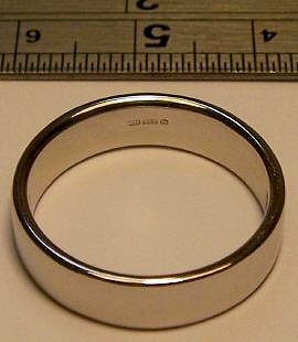Platinum rings fromwww.lainson.eu